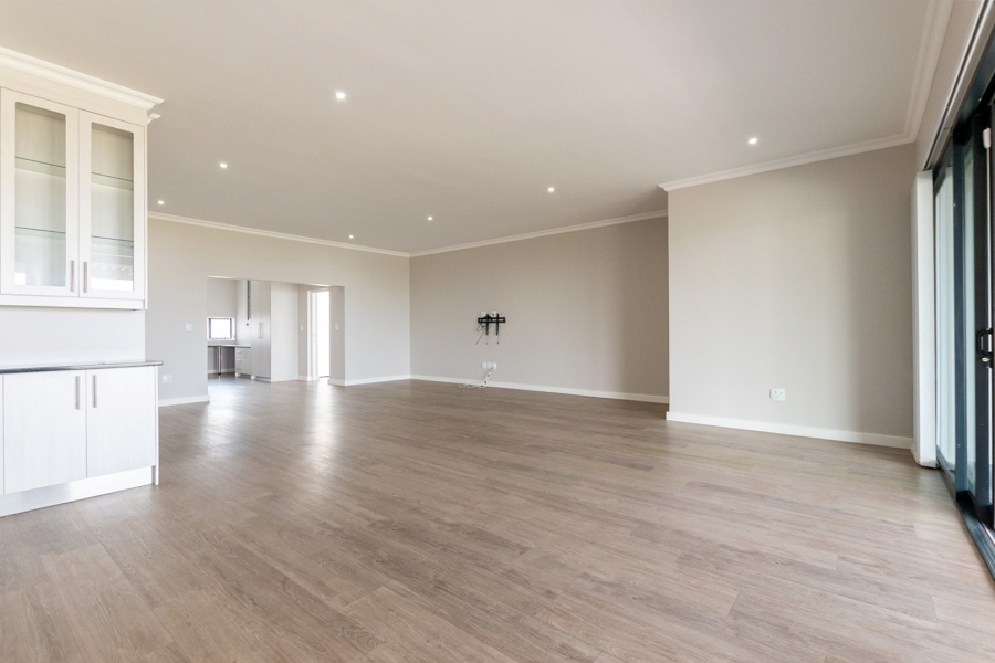 4 Bedroom Property for Sale in Myburgh Park Western Cape